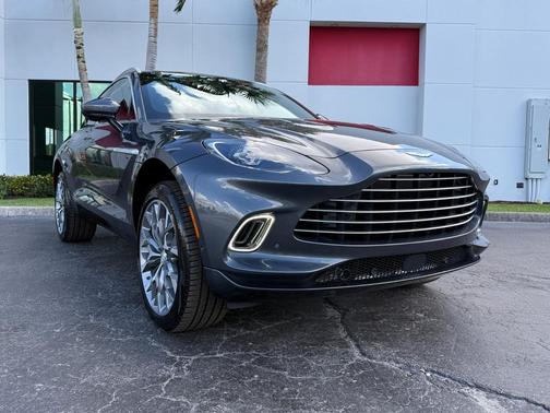 2022 Aston Martin DBX SUV