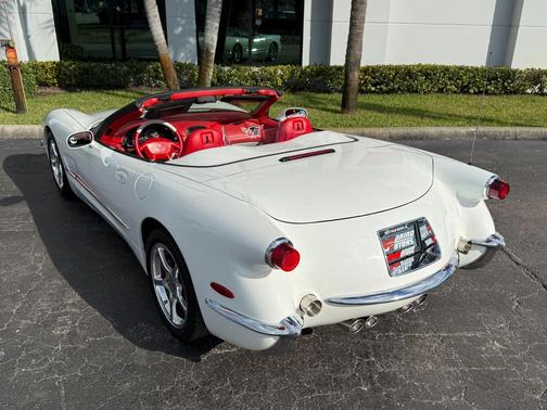 2004 Chevrolet Corvette Base