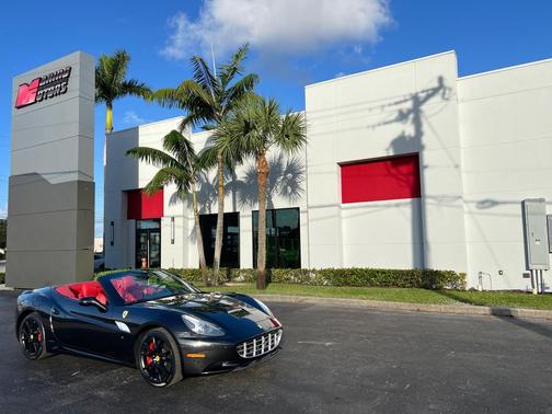 2013 Ferrari California Base