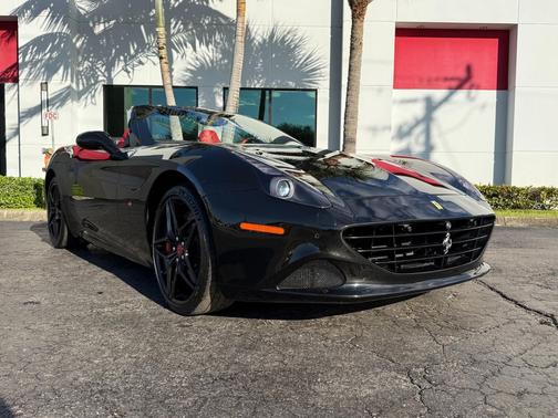 2016 Ferrari California T