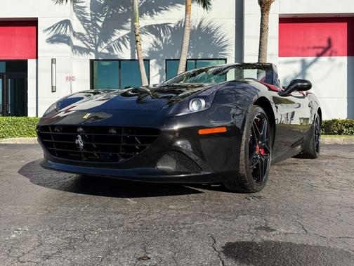 2016 Ferrari California T