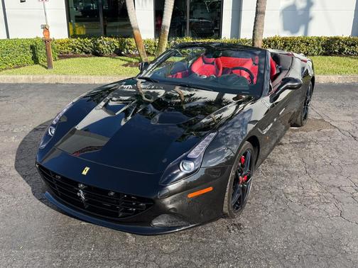 2016 Ferrari California T