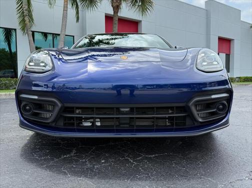 2022 Porsche Panamera 4S