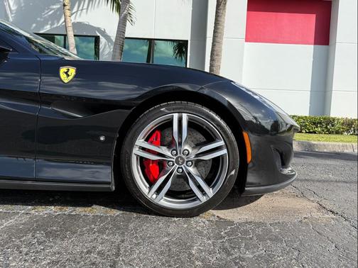 2020 Ferrari Portofino Base