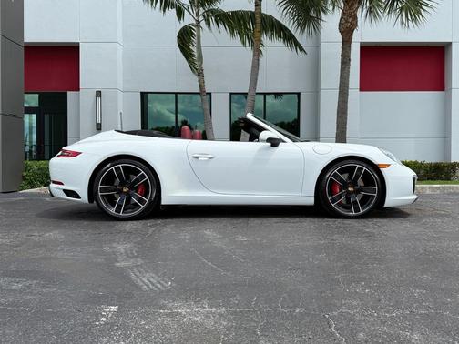 White 2017 Porsche 911 911 Carrera S