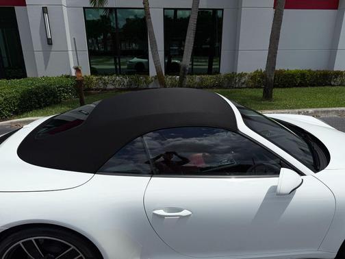 White 2017 Porsche 911 911 Carrera S