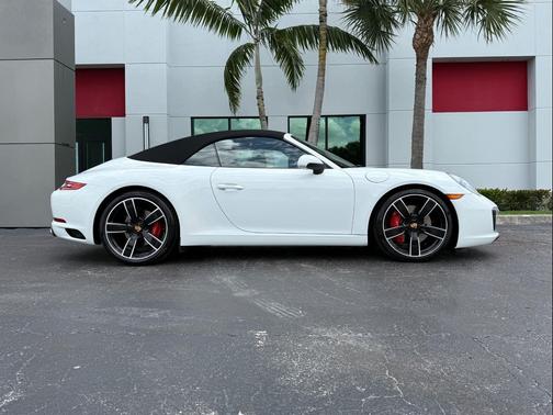 White 2017 Porsche 911 911 Carrera S