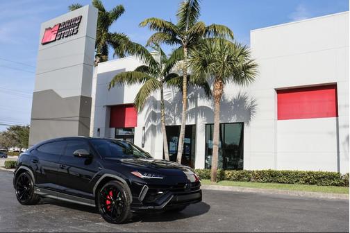 2024 Lamborghini Urus S