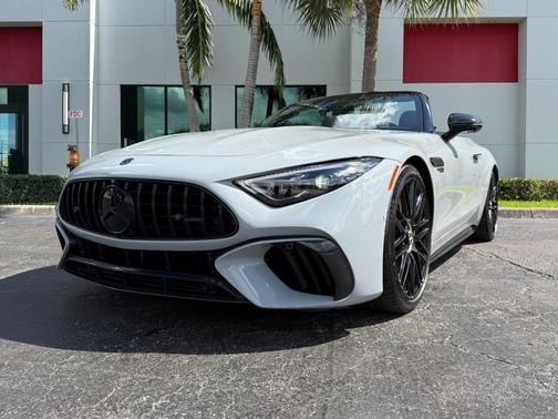 2022 Mercedes-Benz AMG SL 63 Base