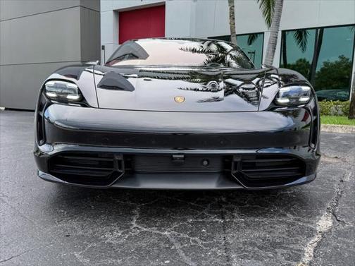2020 Porsche Taycan Turbo