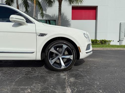 2019 Bentley Bentayga V8