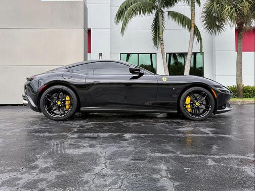 2021 Ferrari Roma Coupe