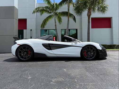 2019 McLaren 570S Convertible