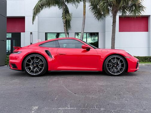 2023 Porsche 911 Turbo S