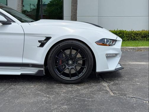White 2023 Ford Mustang GT