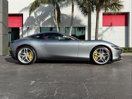 2021 Ferrari Roma Coupe