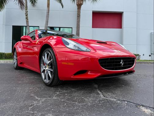 2012 Ferrari California Base