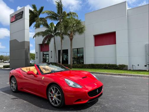 2012 Ferrari California Base