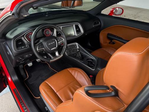 2015 Dodge Challenger SRT Hellcat