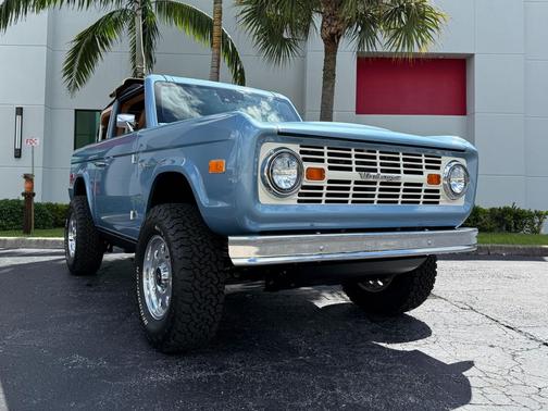 2023 Ford Bronco Black Diamond