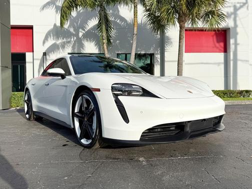 2021 Porsche Taycan 4S