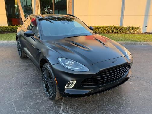 2022 Aston Martin DBX SUV