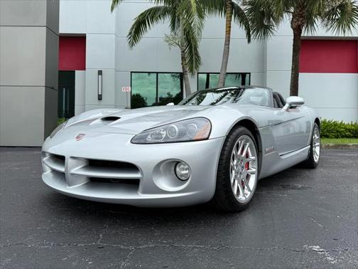 2005 Dodge Viper SRT10