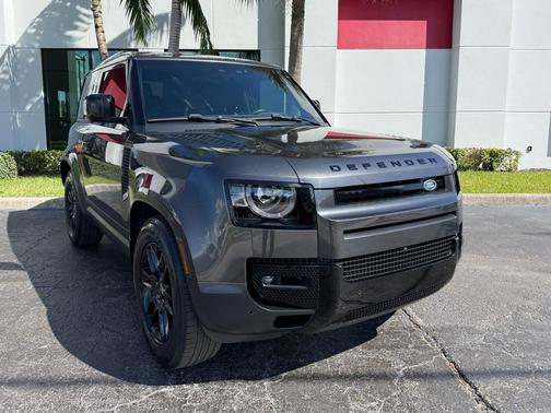 2023 Land Rover Defender 90 S