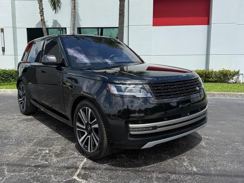 2023 Land Rover Range Rover P400 SE