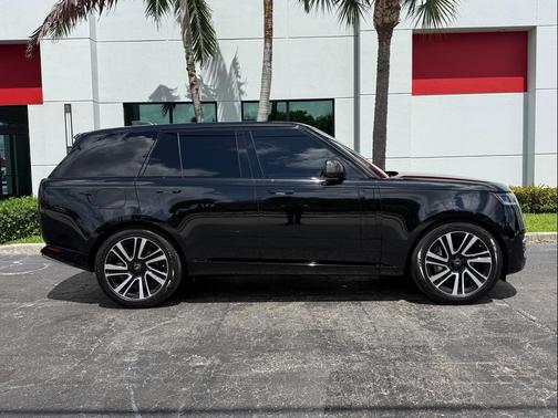 2023 Land Rover Range Rover P400 SE