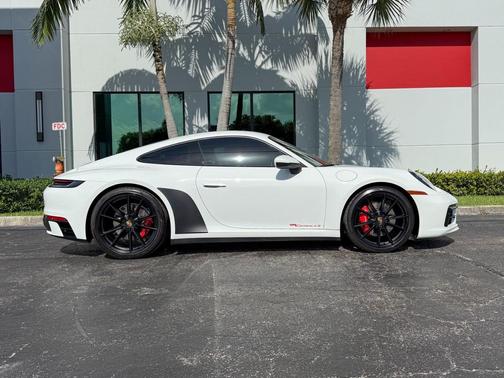 2021 Porsche 911 Carrera 4S