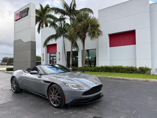 2021 Aston Martin DB11 Volante