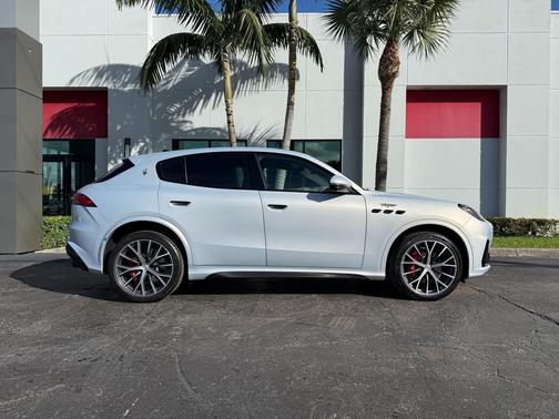 2024 Maserati Grecale Trofeo