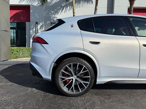 2024 Maserati Grecale Trofeo