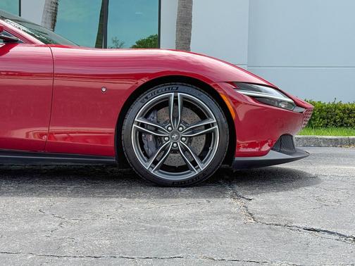 2021 Ferrari Roma Coupe
