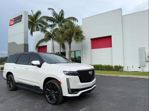 2023 Cadillac Escalade Sport