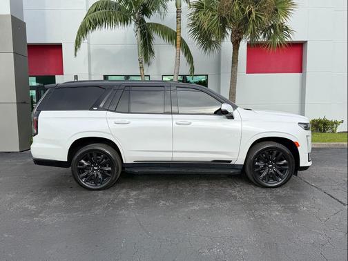 2023 Cadillac Escalade Sport