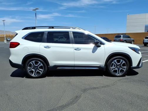Crystal White Pearl 2024 Subaru Ascent Touring 7-Passenger