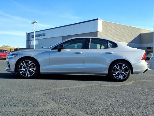 2025 Volvo S60 B5 Core