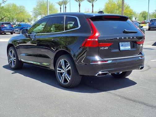2021 Volvo XC60 Recharge Plug-In Hybrid T8 Inscription Expression