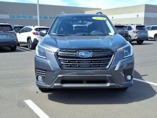 Magnetite Gray Metallic 2024 Subaru Forester Premium
