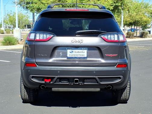 2022 Jeep Cherokee Trailhawk