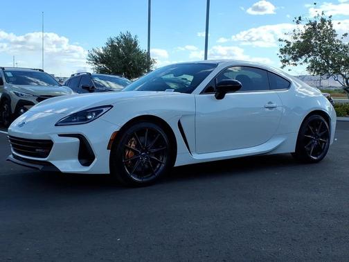 CRYSTAL WHT PRL 2026 Subaru BRZ tS