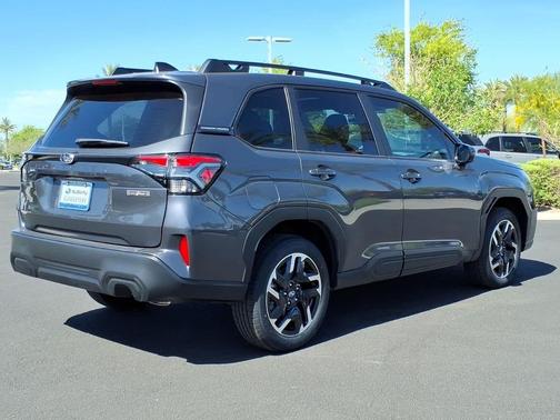 MAGNETITE GRY M 2026 Subaru Forester Hybrid Premium