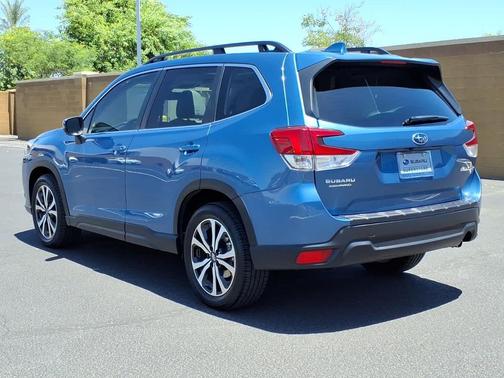 Horizon Blue Pearl 2023 Subaru Forester Limited