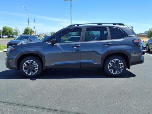 2025 Subaru Forester Base