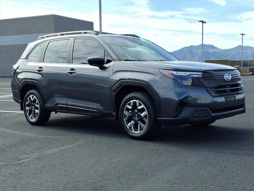 2025 Subaru Forester Base