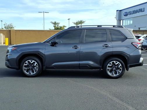 2025 Subaru Forester Base
