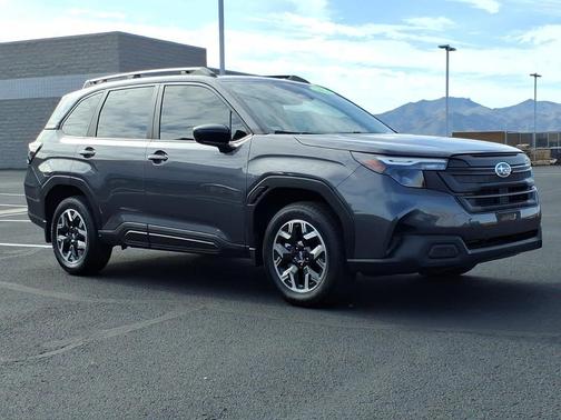 2025 Subaru Forester Base