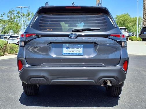 2025 Subaru Forester Base